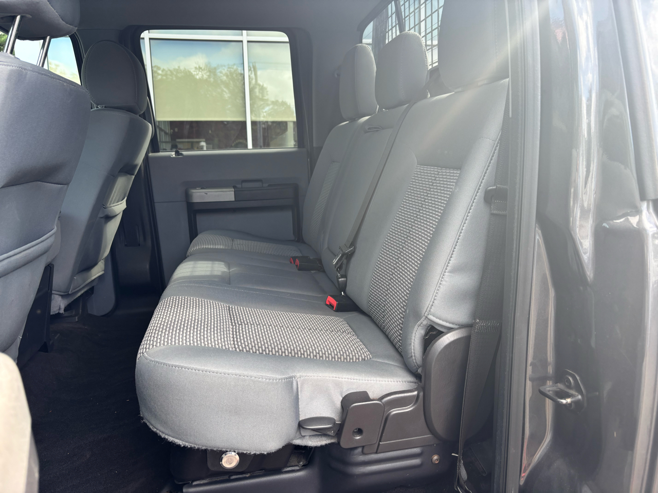 2015 Ford F-250 photo 31