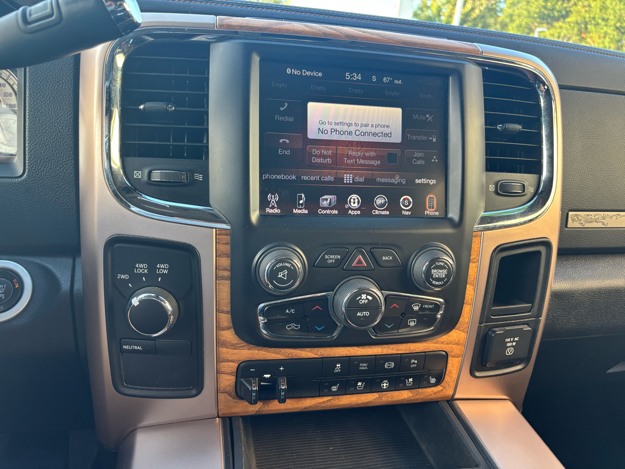 2013 Ram 3500 Longhorn photo 26