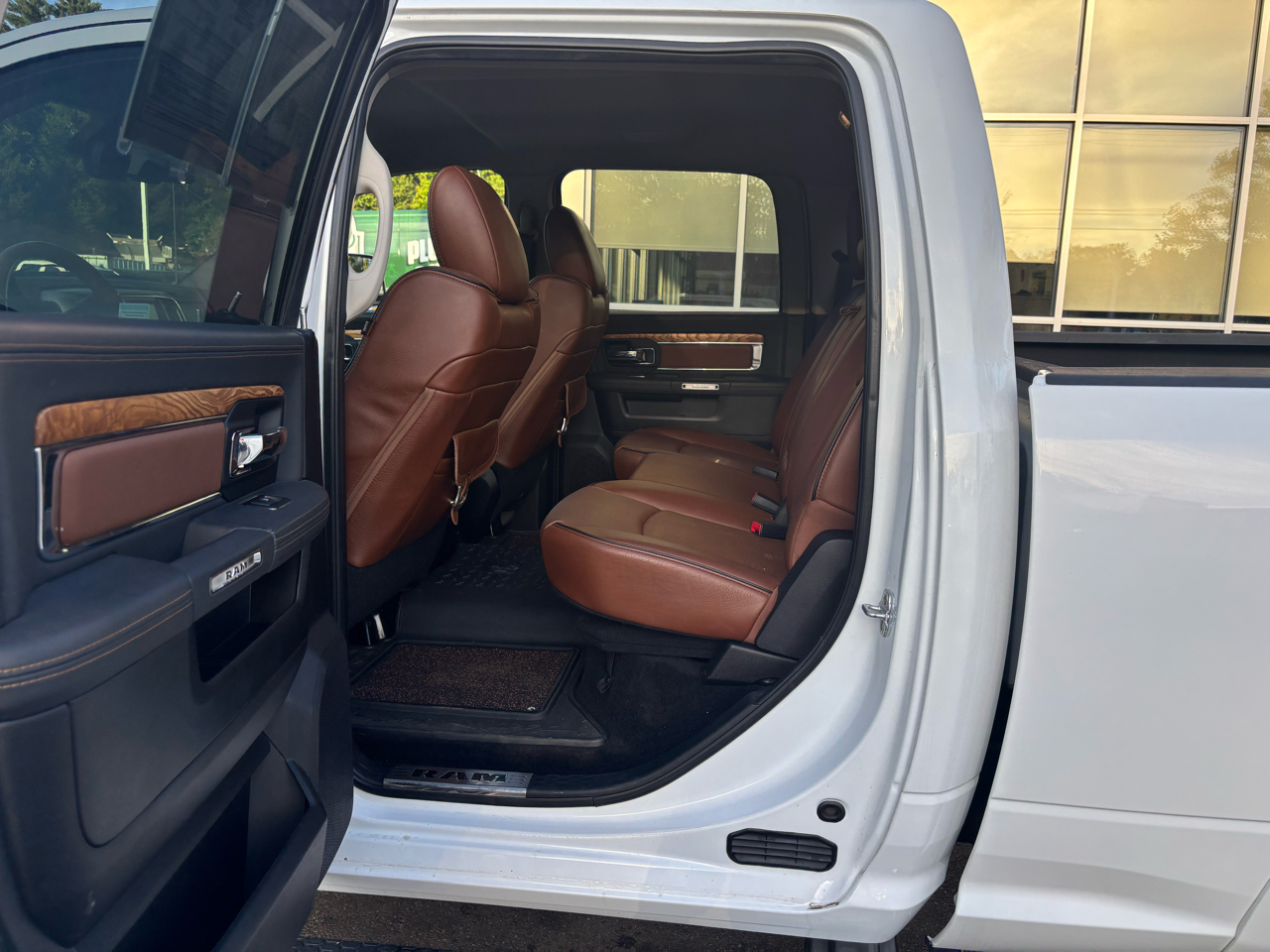 2013 Ram 3500 Longhorn photo 35