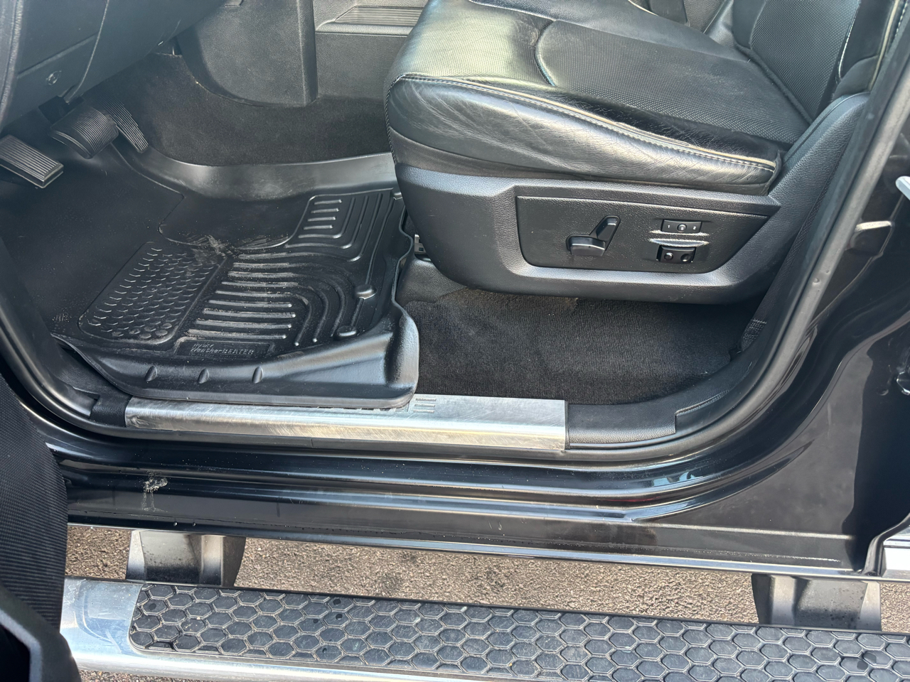 2018 Ram 2500 Longhorn photo 15