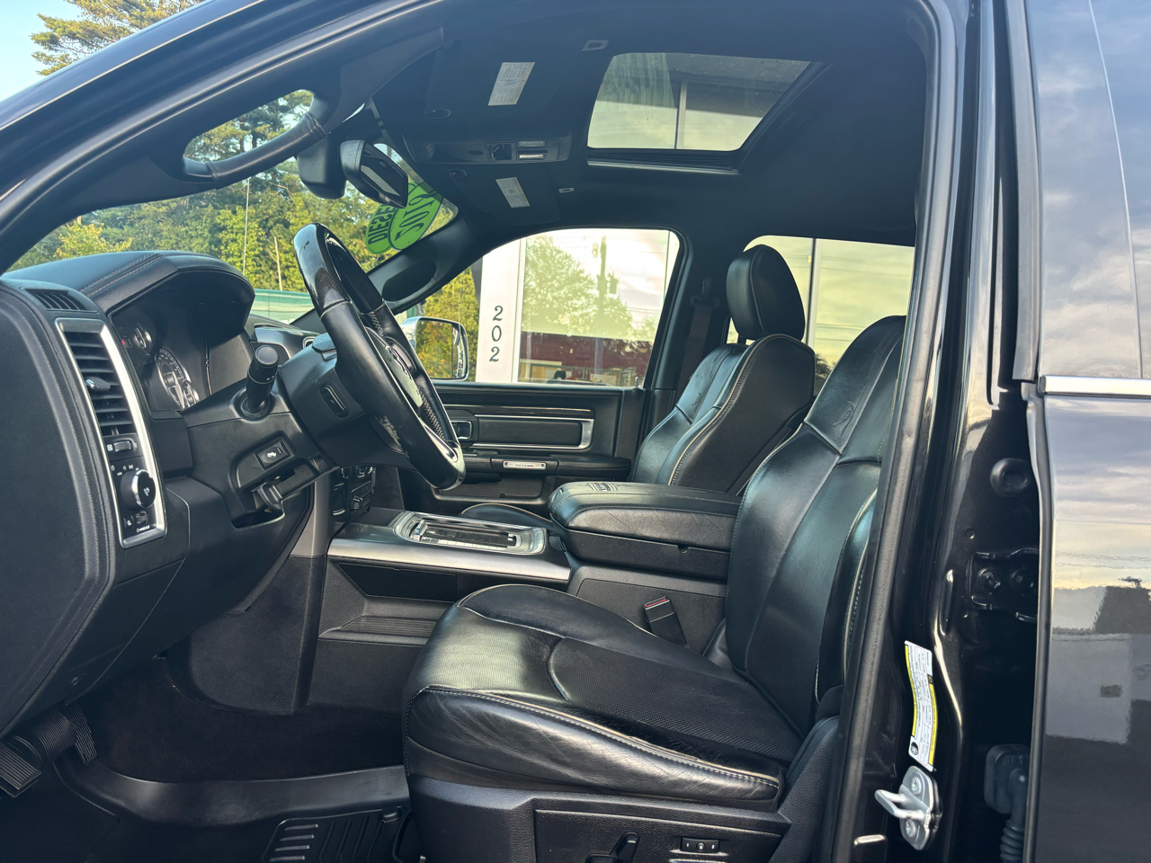 2018 Ram 2500 Longhorn photo 17