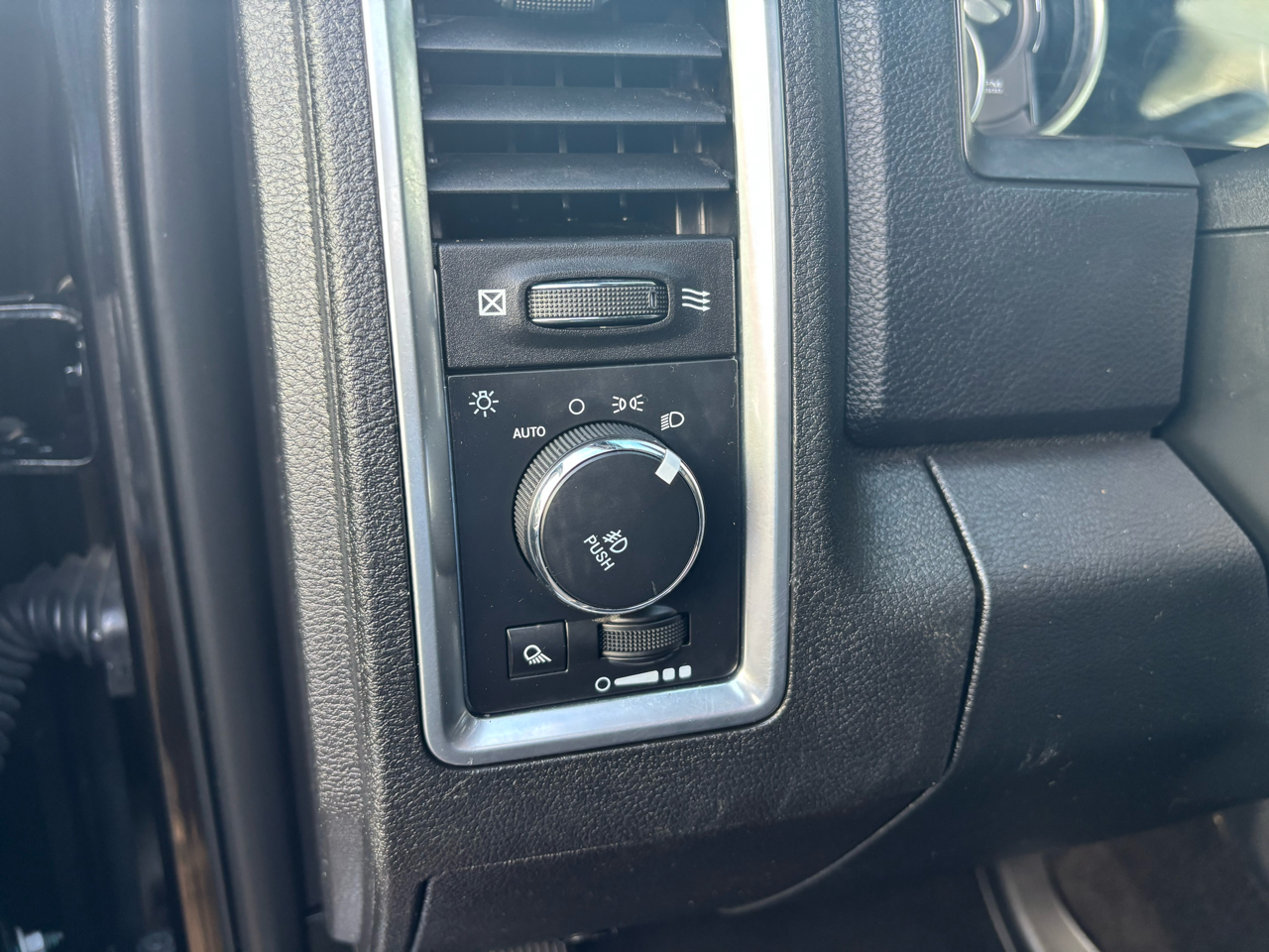 2018 Ram 2500 Longhorn photo 20