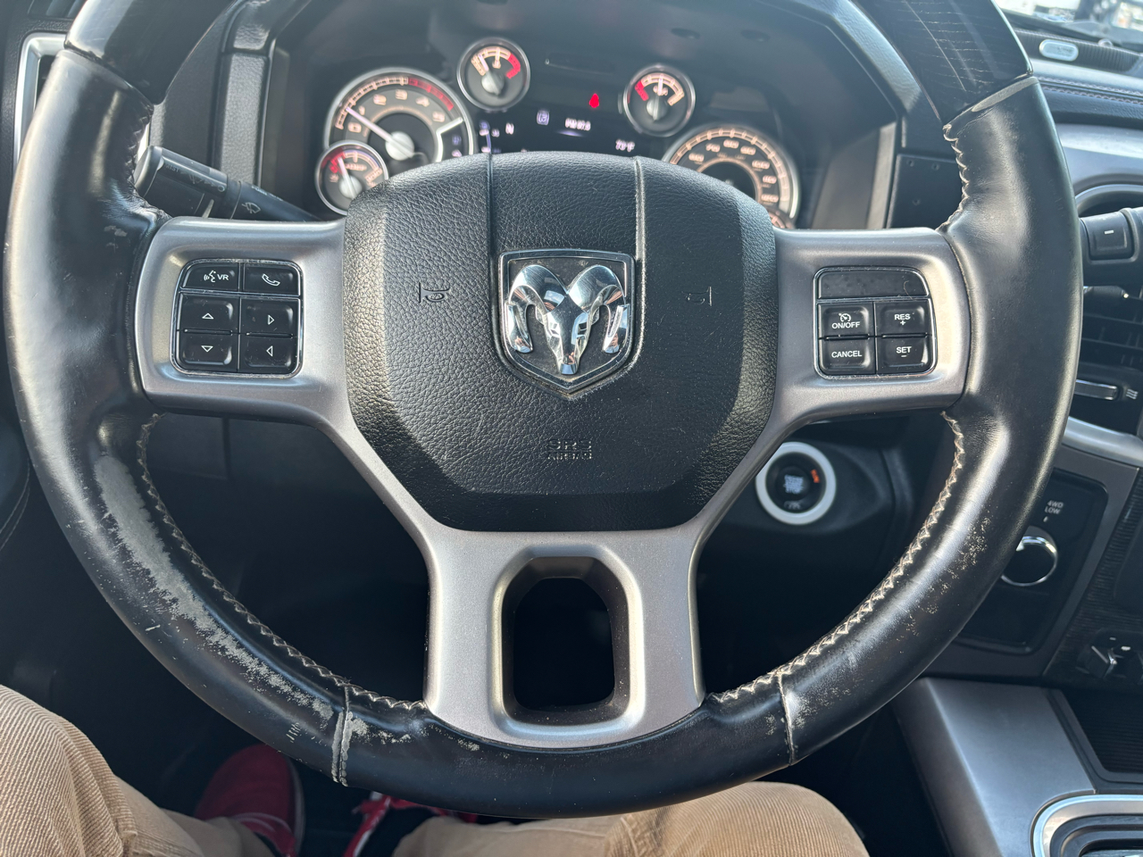 2018 Ram 2500 Longhorn photo 21