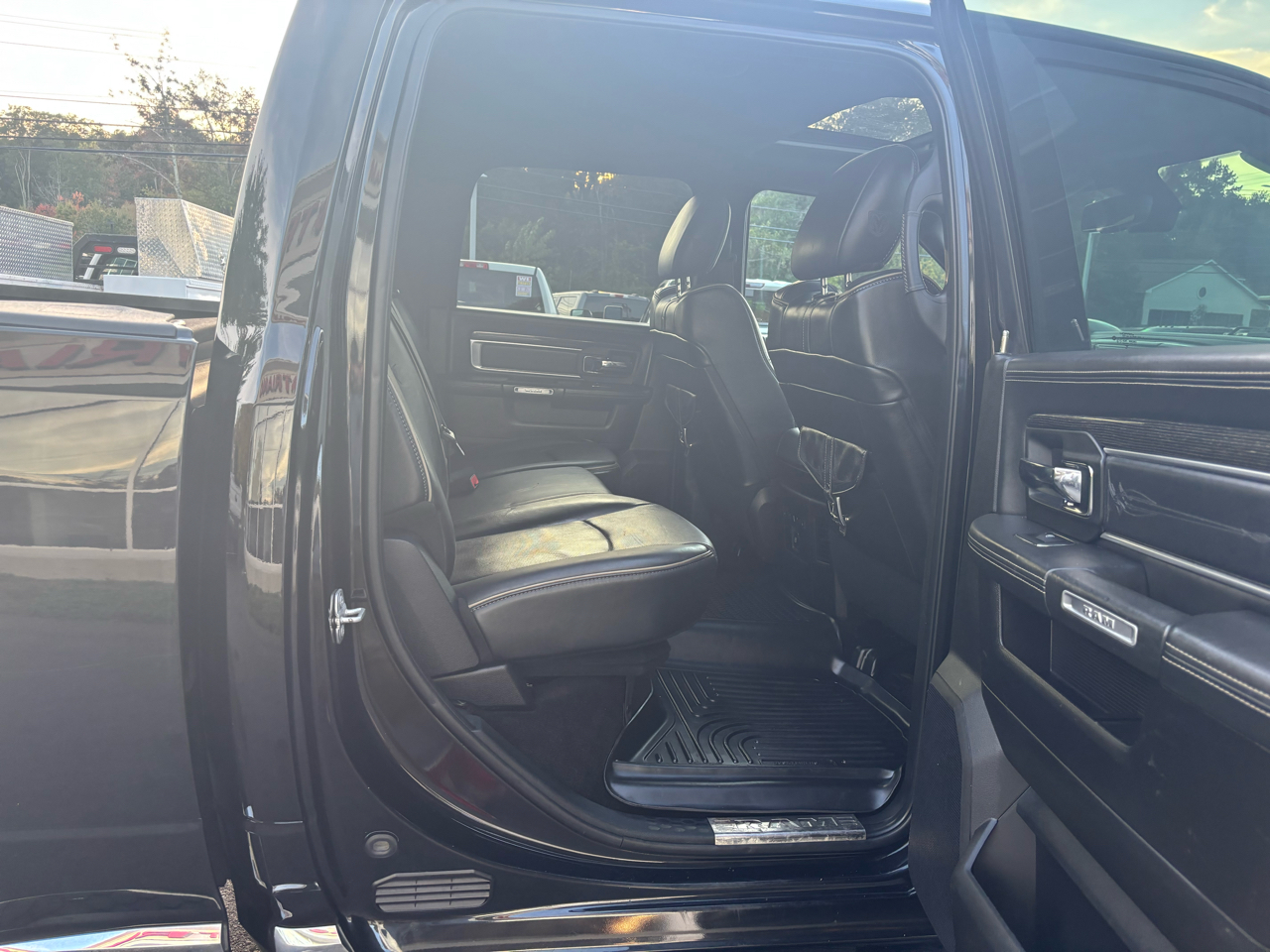 2018 Ram 2500 Longhorn photo 35