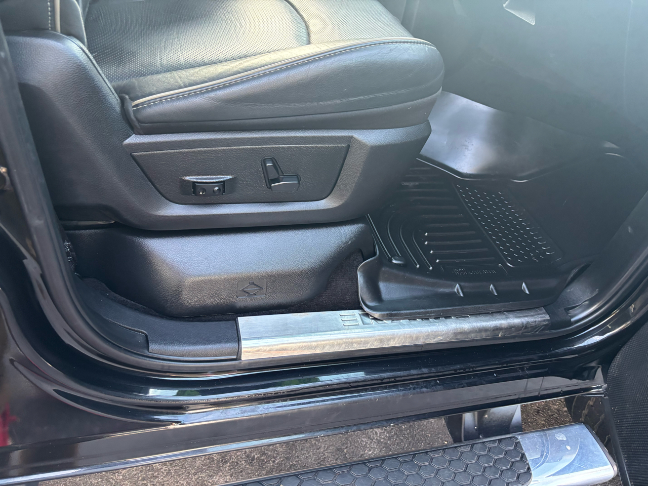 2018 Ram 2500 Longhorn photo 39