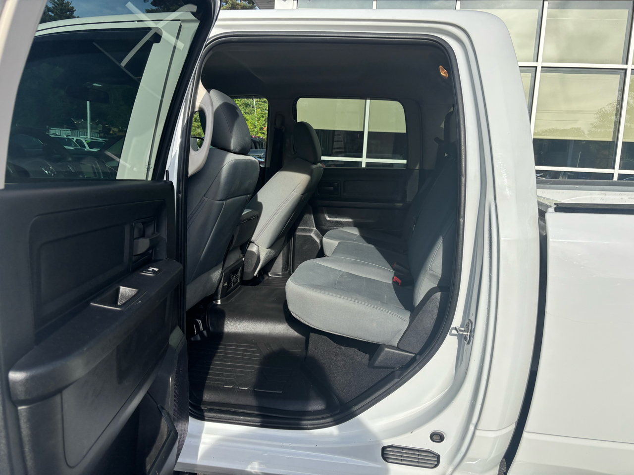 2018 Ram 2500 ST photo 34