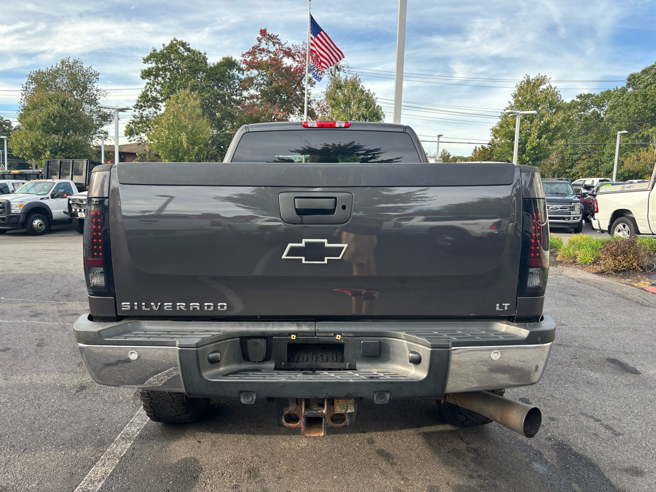 2011 Chevrolet Silverado LT photo 7