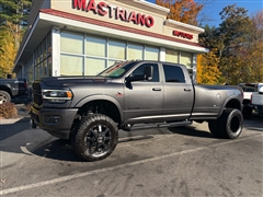2022 RAM 3500  2022 RAM 3500