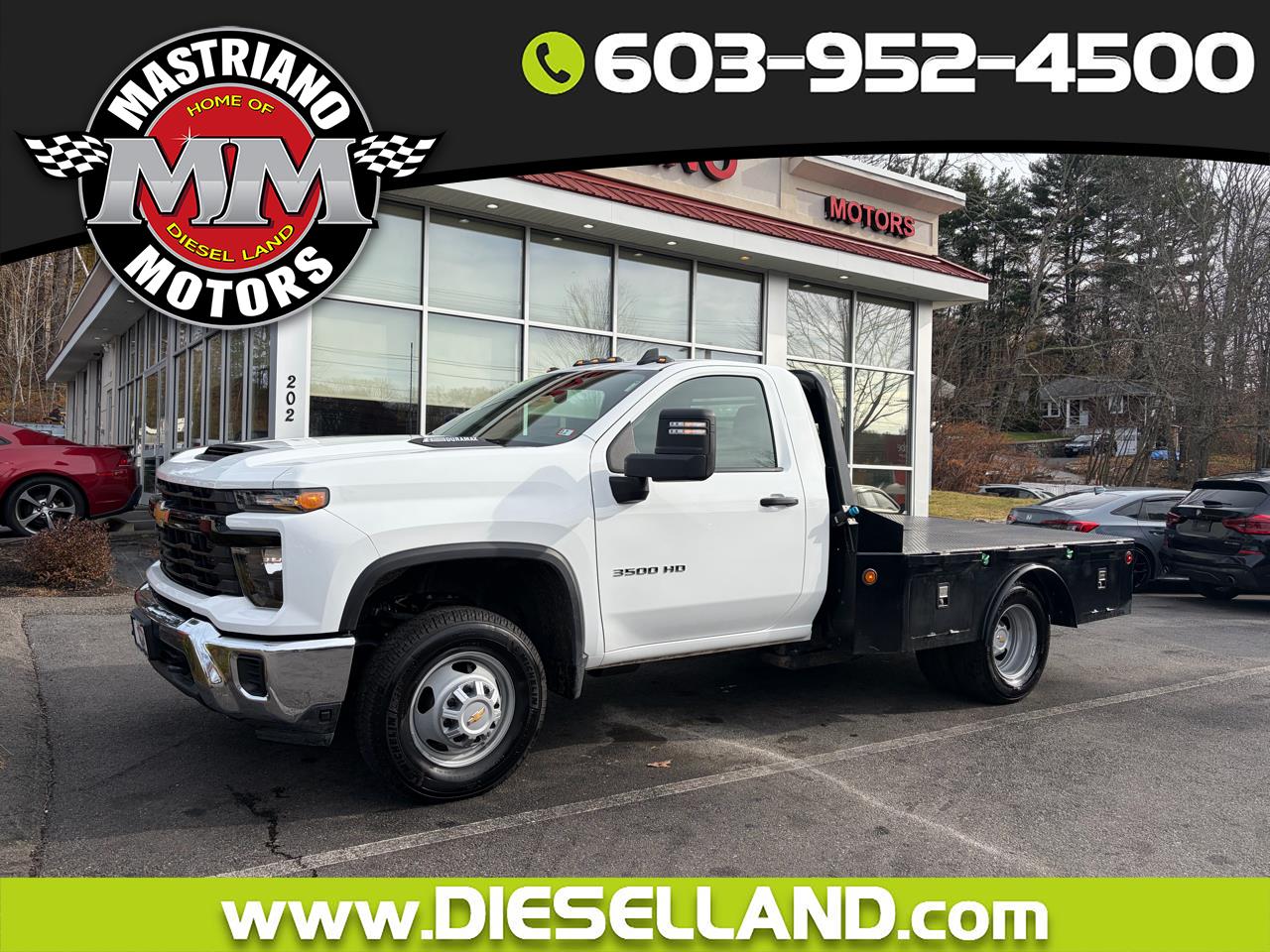 2025 Chevrolet Silverado 3500HD CC WHY BUY NEW?? 6.6L L5P DURAMAX DIESEL 4055 MILES!!