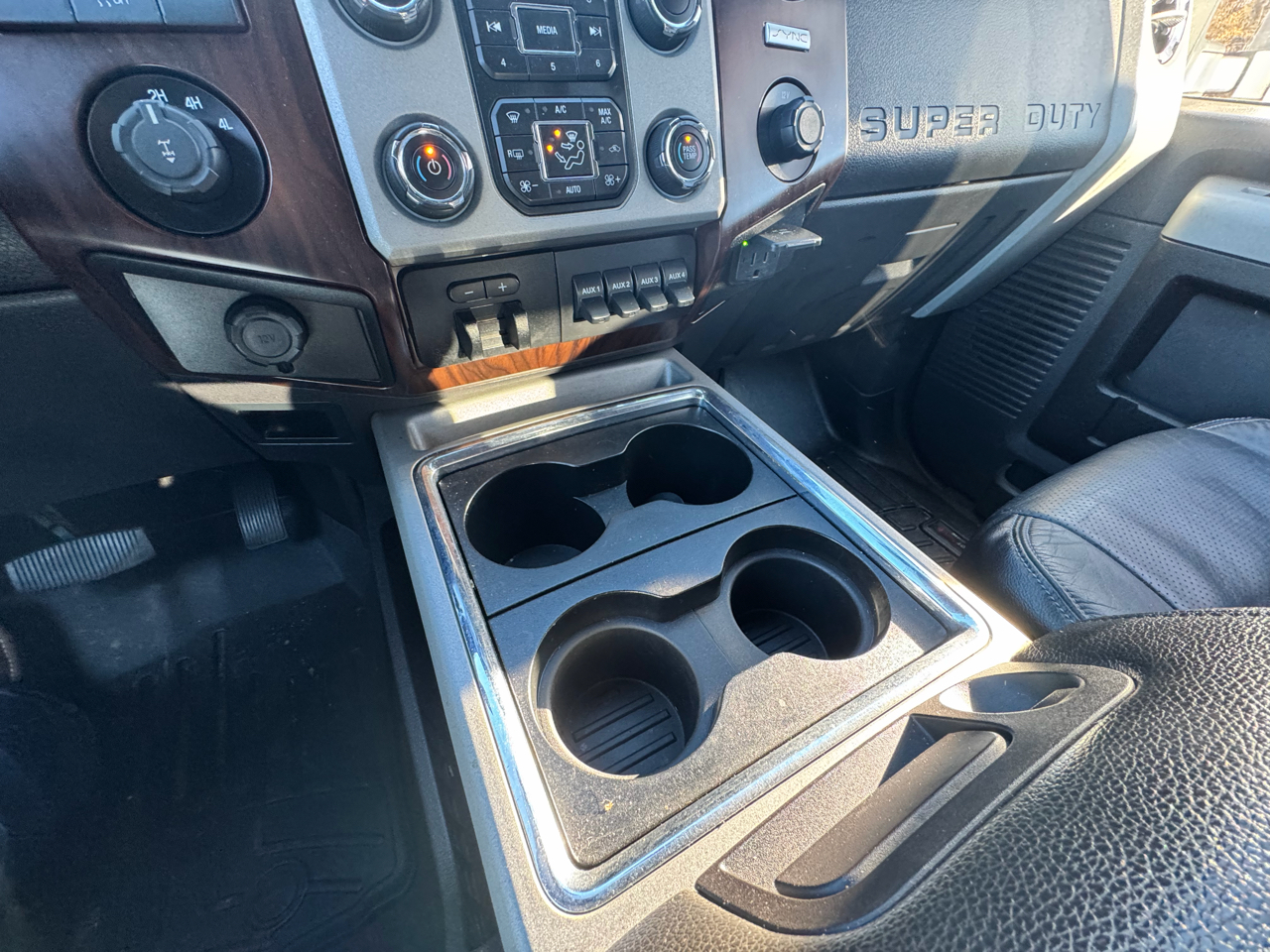 Ford Super Duty F-350 SRW  2014