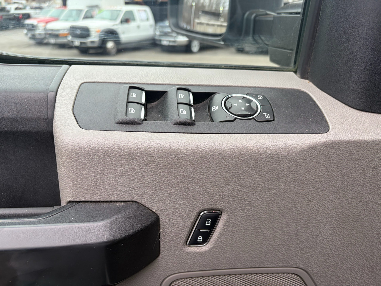 Ford Super Duty F-250 SRW  2017