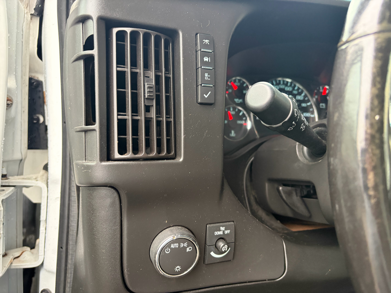 Chevrolet Express Commercial Cutaway  2019