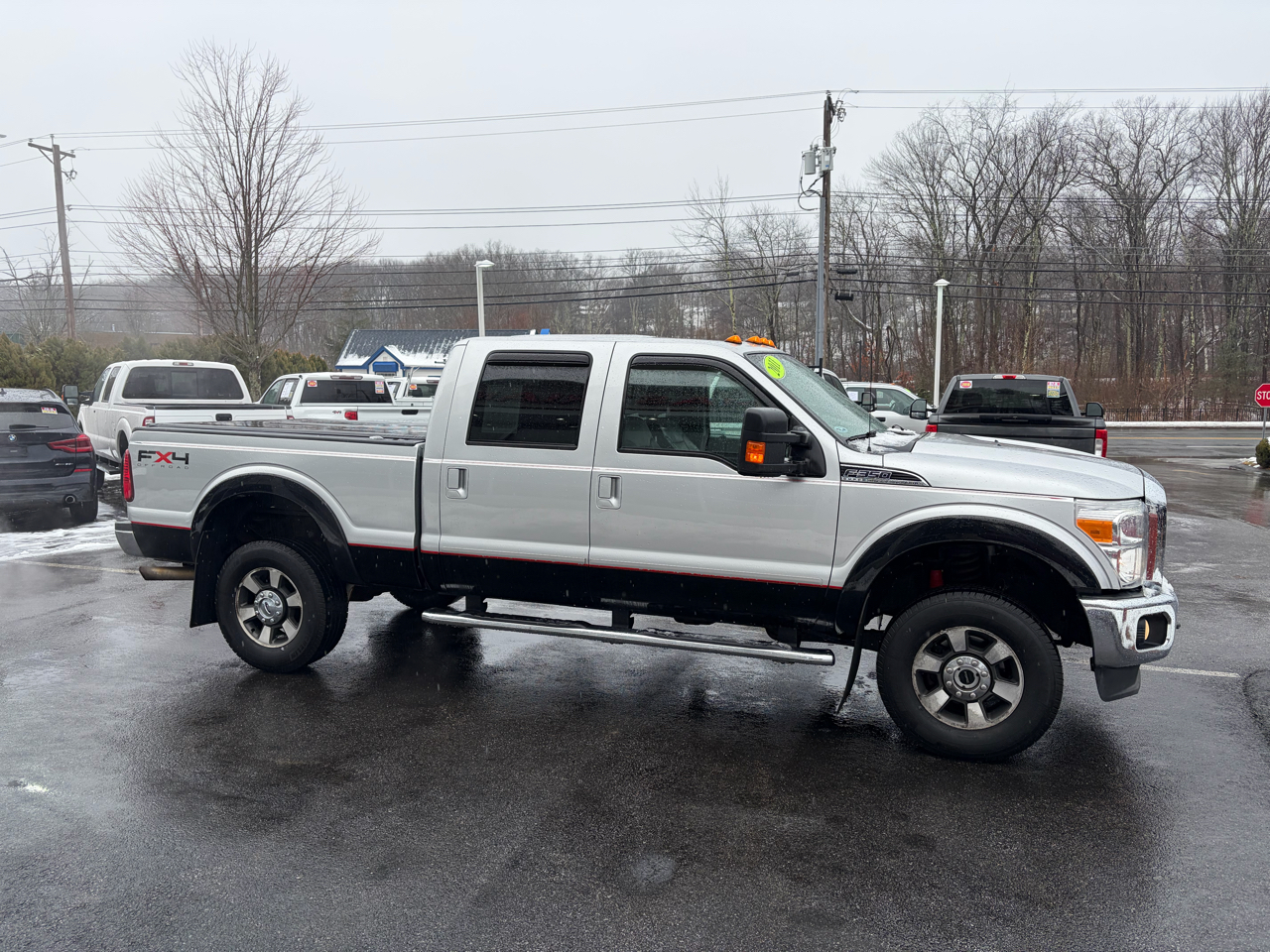 Ford Super Duty F-350 SRW  2011