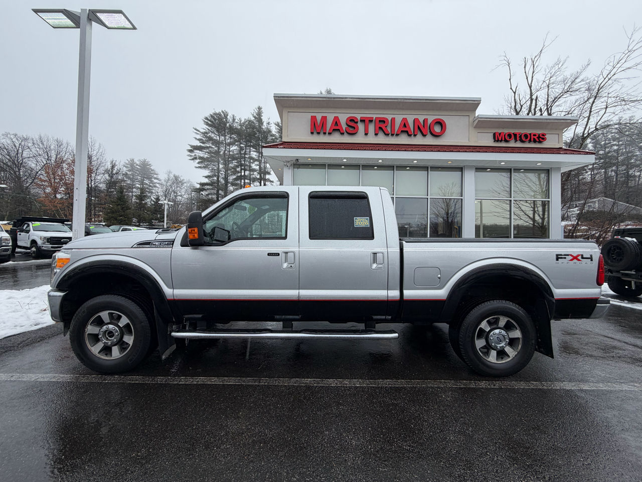 Ford Super Duty F-350 SRW  2011