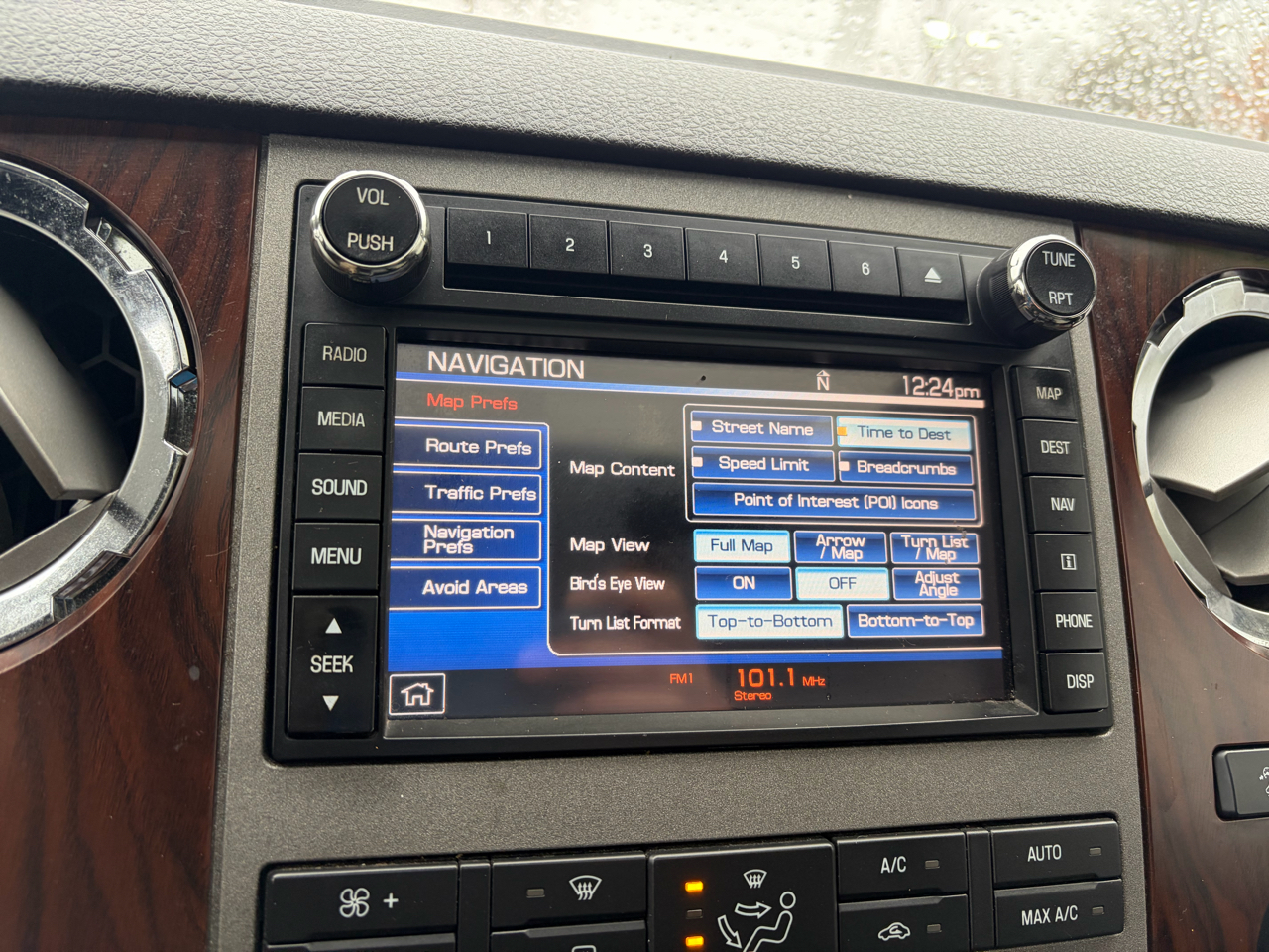 Ford Super Duty F-350 SRW  2011