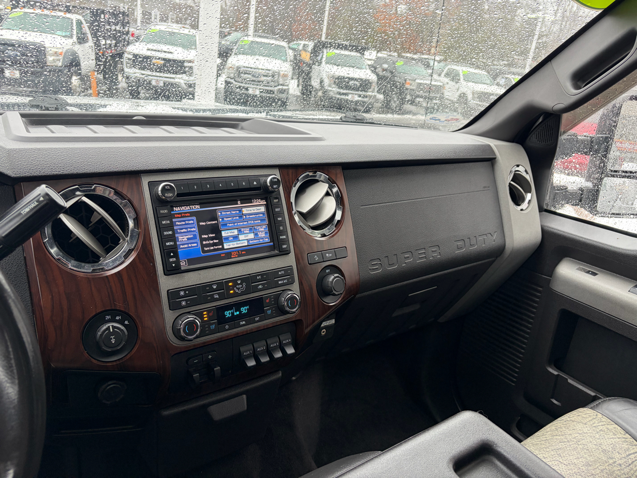 Ford Super Duty F-350 SRW  2011