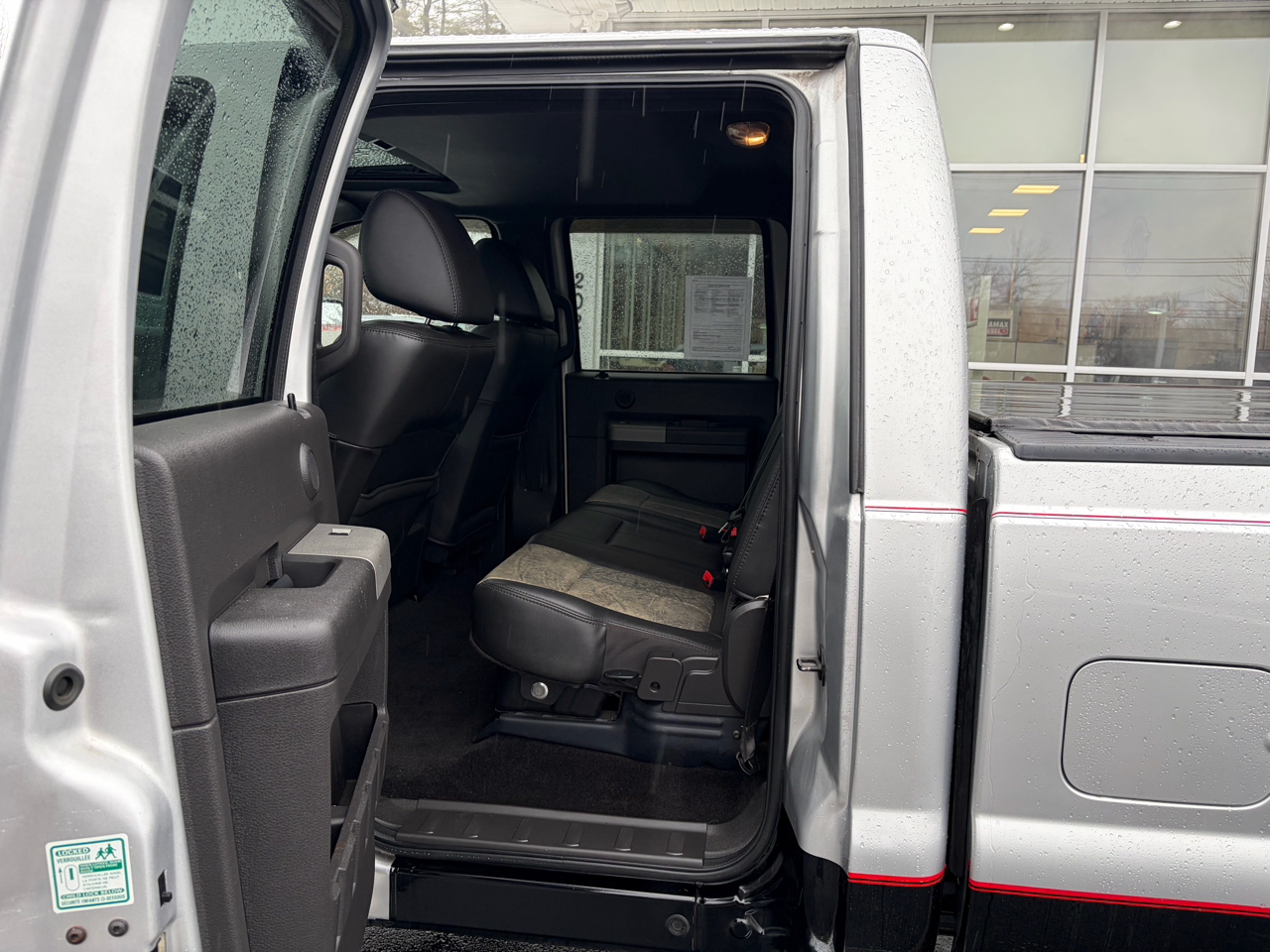 Ford Super Duty F-350 SRW  2011