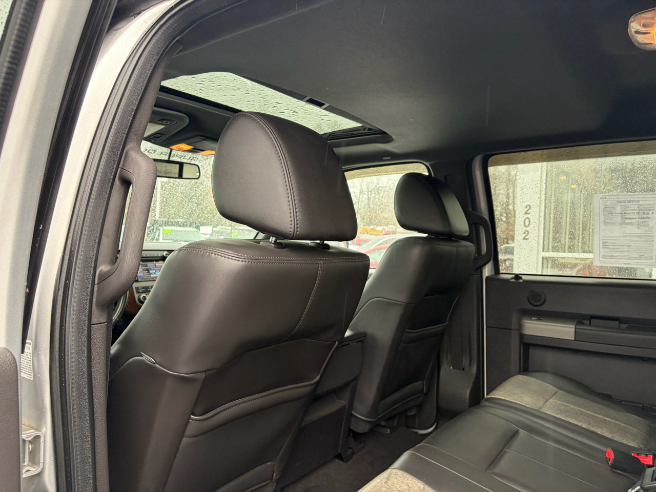 Ford Super Duty F-350 SRW  2011