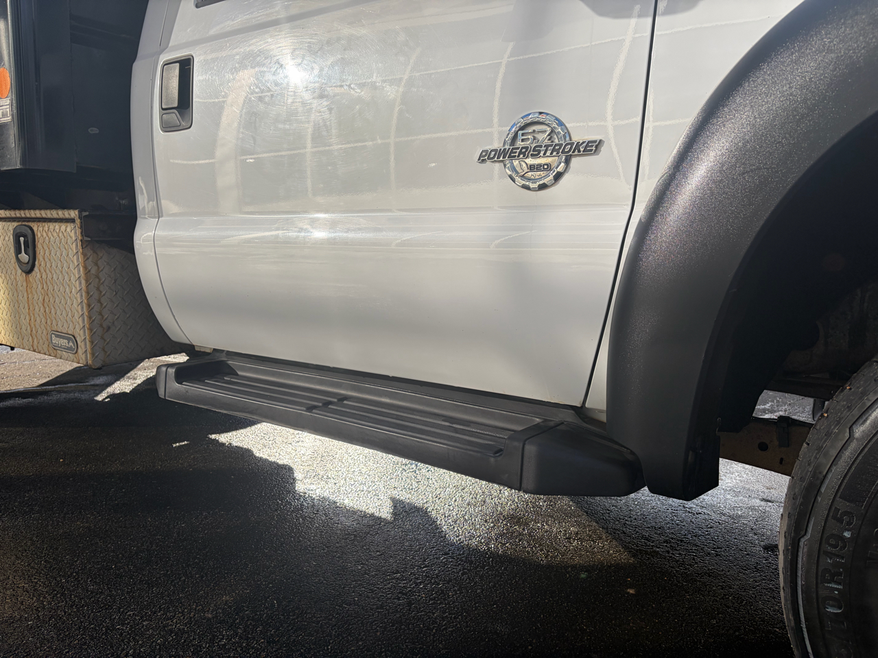 Ford Super Duty F-550 DRW  2011