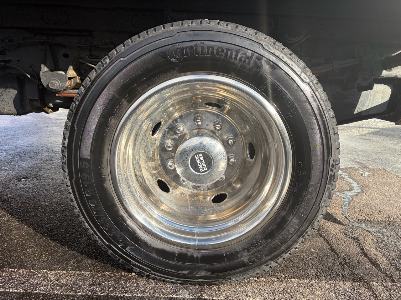 Ford Super Duty F-550 DRW  2011