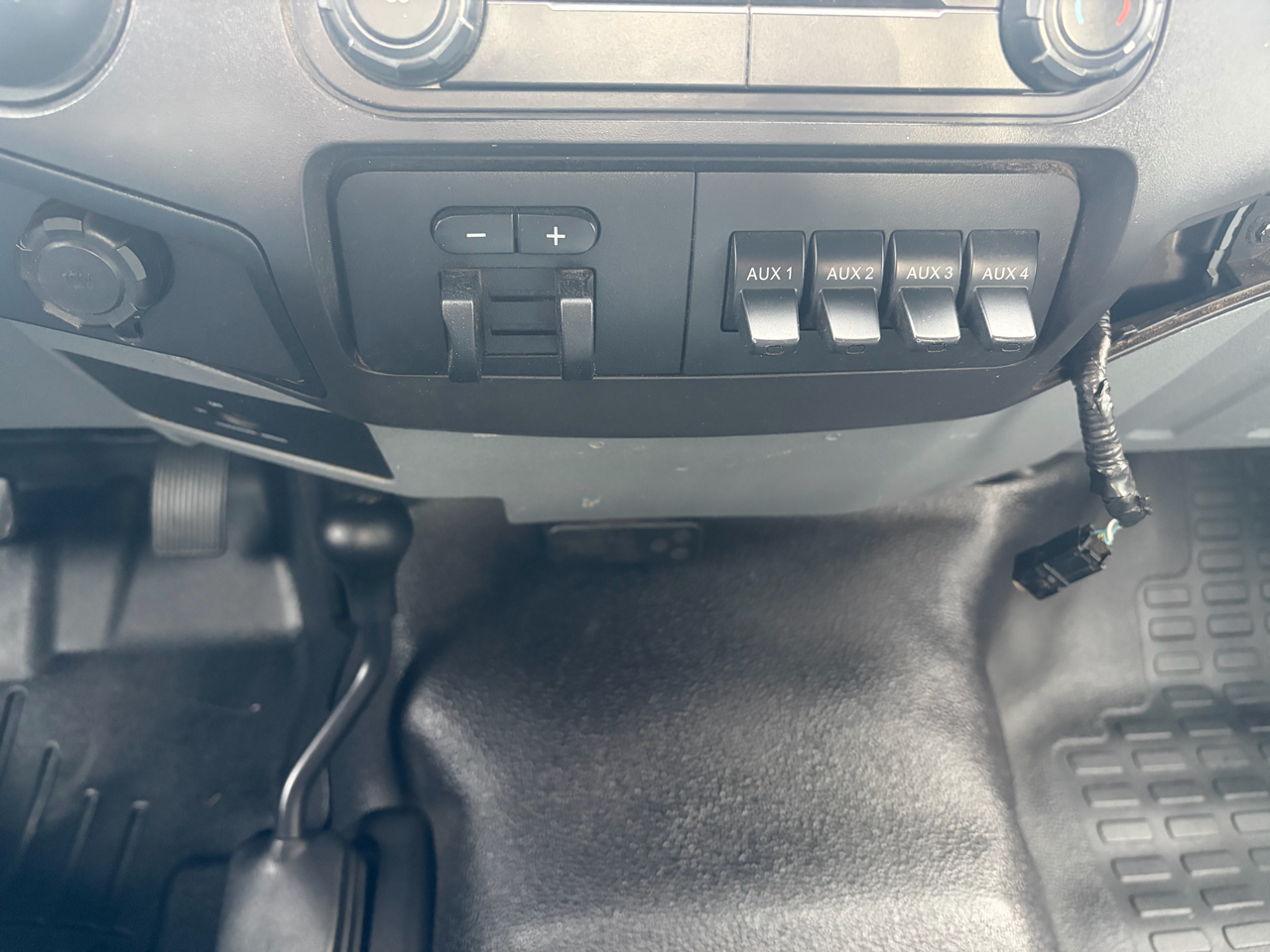 Ford Super Duty F-550 DRW  2011