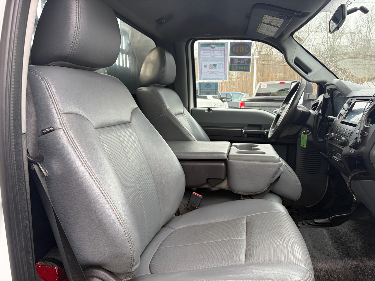 Ford Super Duty F-550 DRW  2011