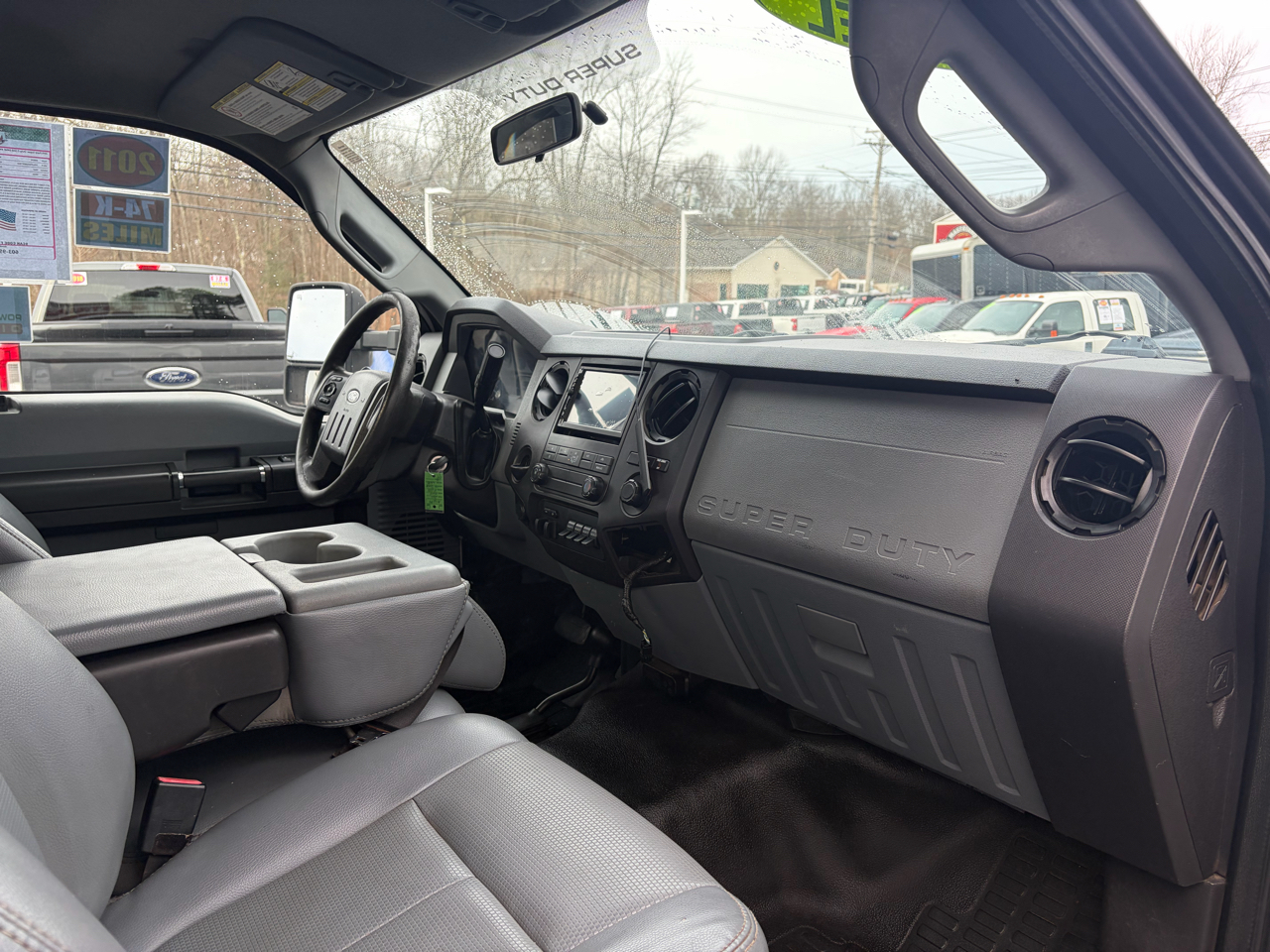 Ford Super Duty F-550 DRW  2011