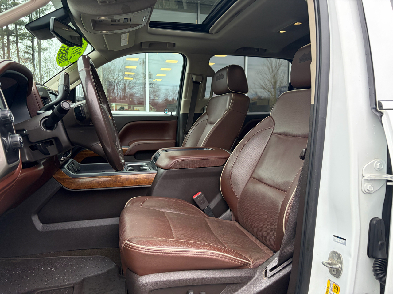 Chevrolet Silverado 2500HD Built After Aug 14  2015