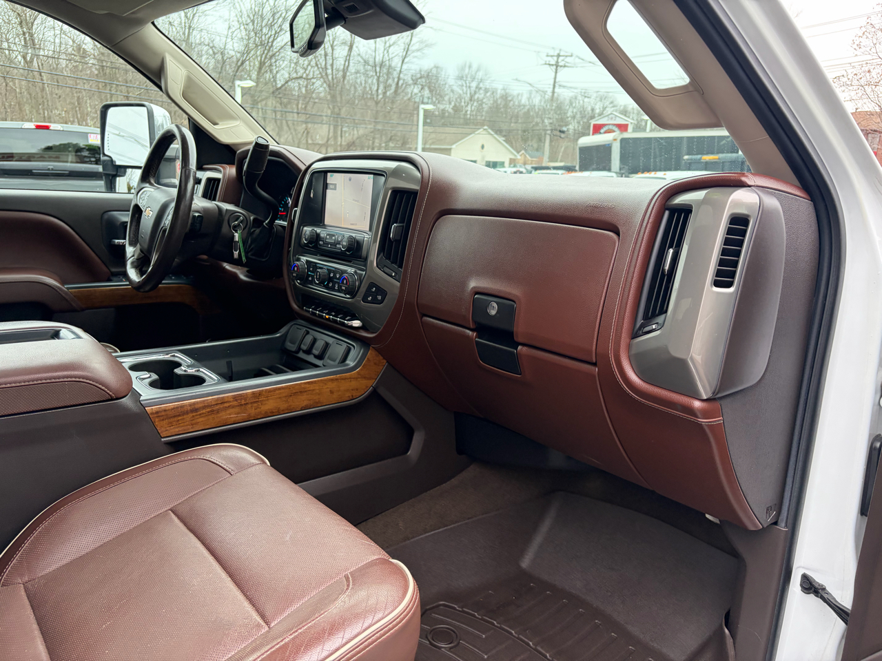 Chevrolet Silverado 2500HD Built After Aug 14  2015