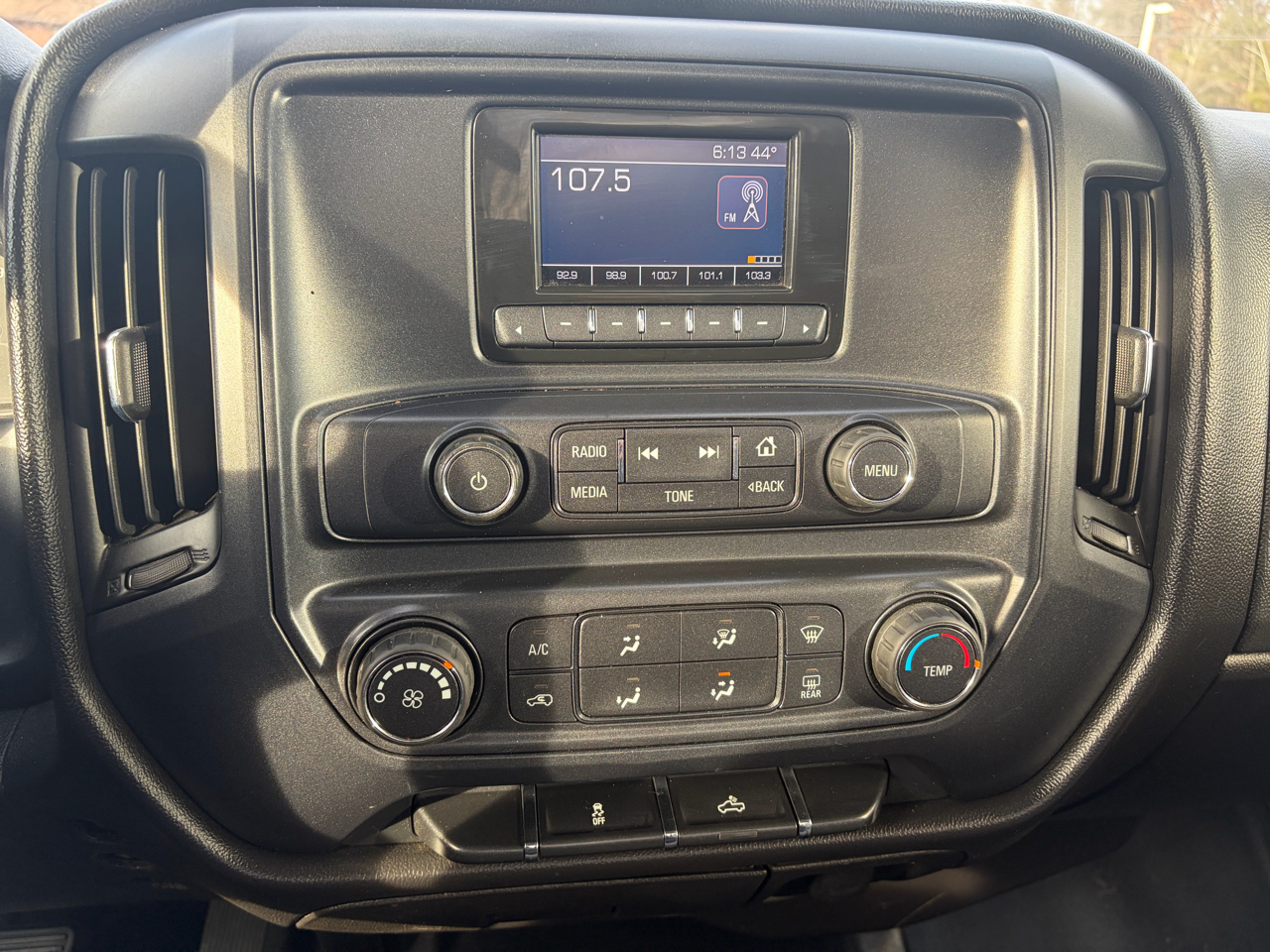 Chevrolet Silverado 2500HD Built After Aug 14  2015