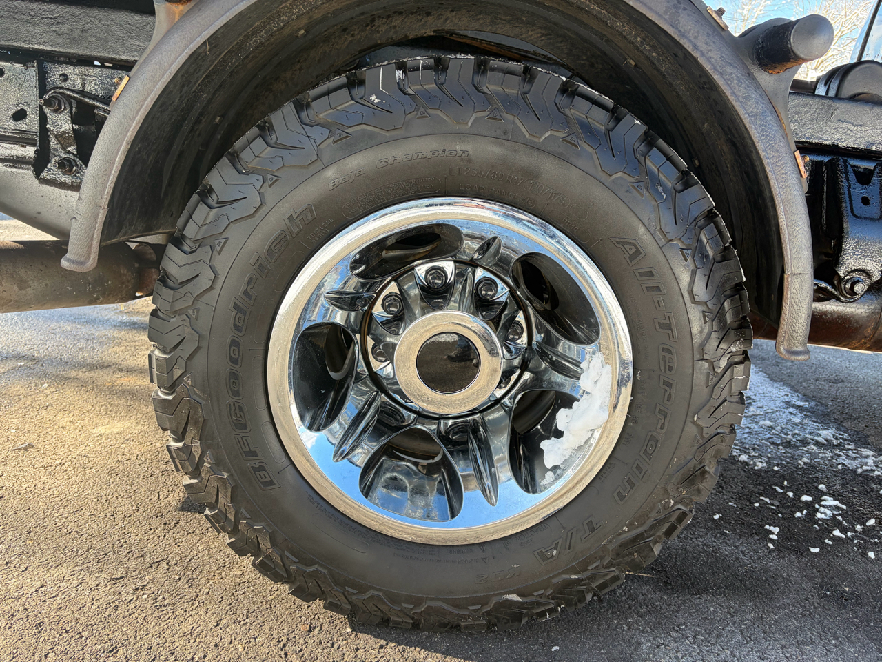 Chevrolet Silverado 3500HD Built After Aug 14  2015