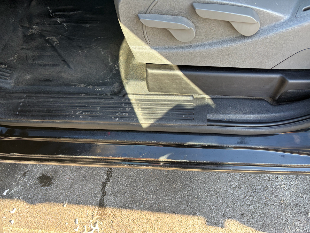 Chevrolet Silverado 3500HD Built After Aug 14  2015