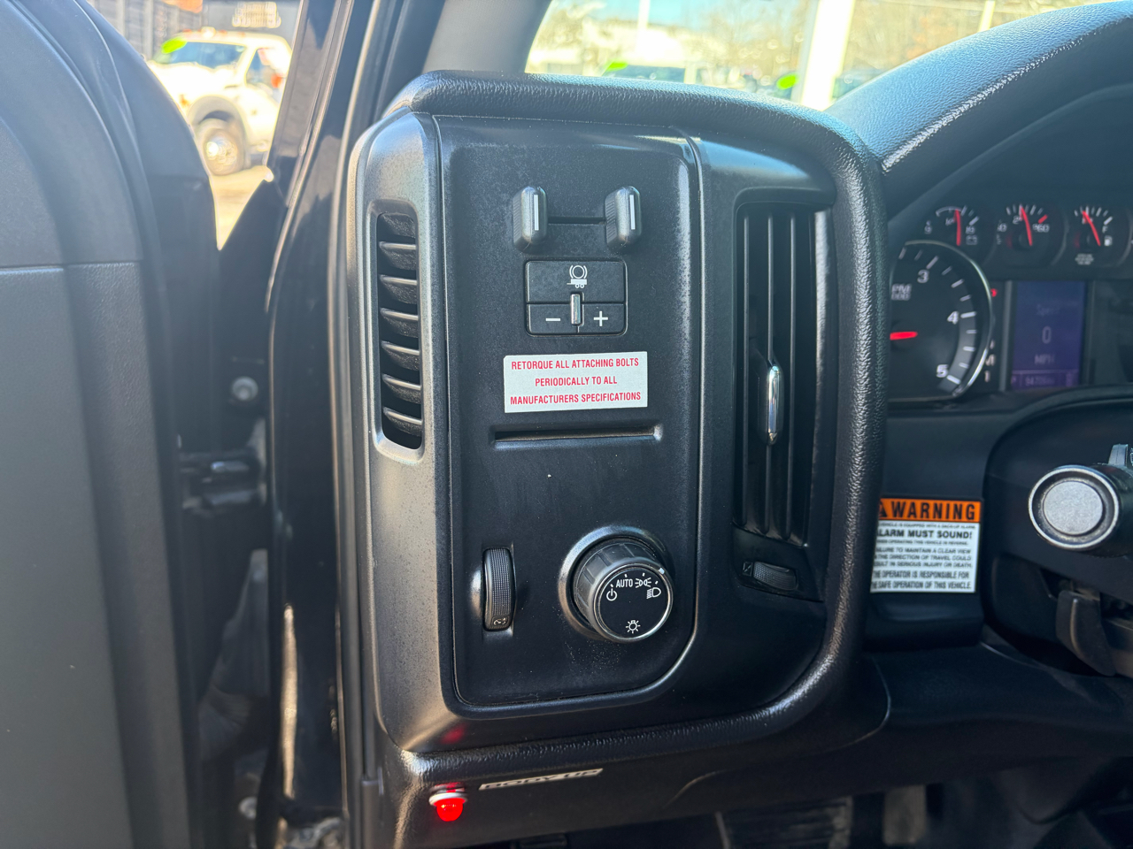 Chevrolet Silverado 3500HD Built After Aug 14  2015