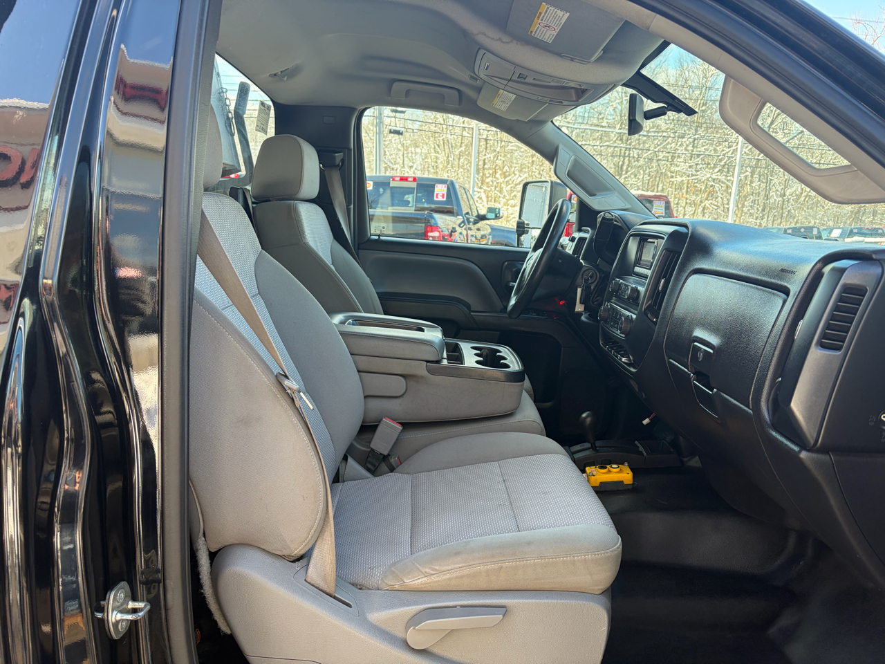 Chevrolet Silverado 3500HD Built After Aug 14  2015