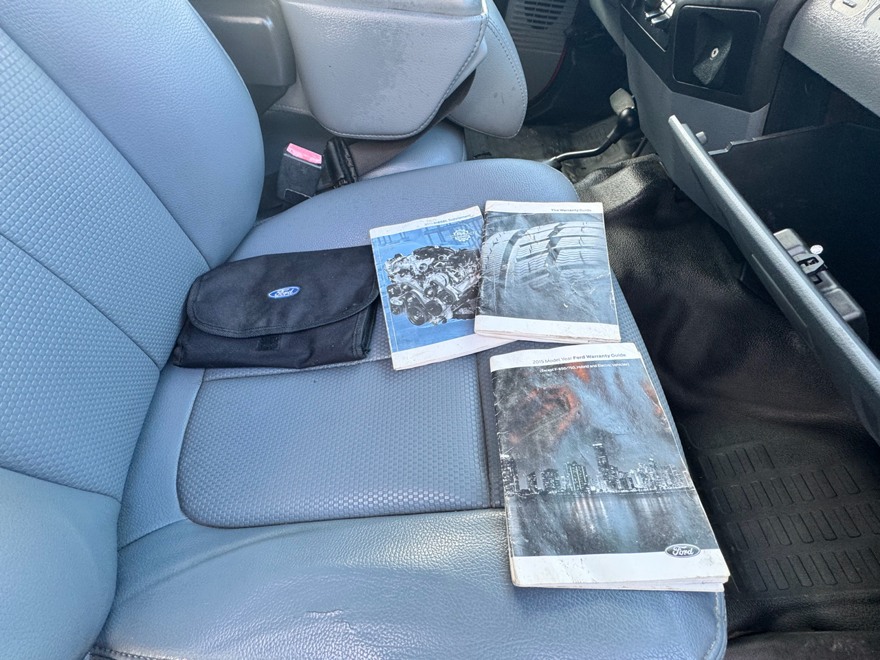 Ford Super Duty F-350 DRW  2015