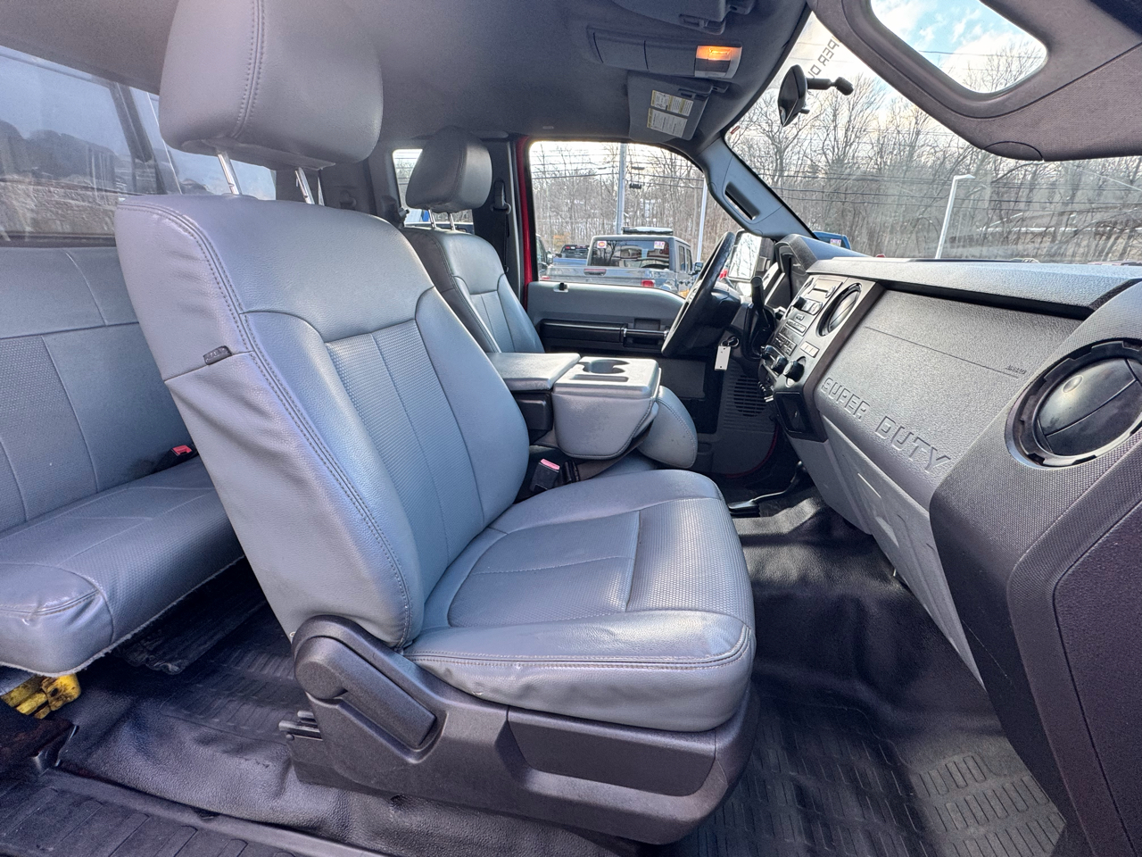 Ford Super Duty F-350 DRW  2015