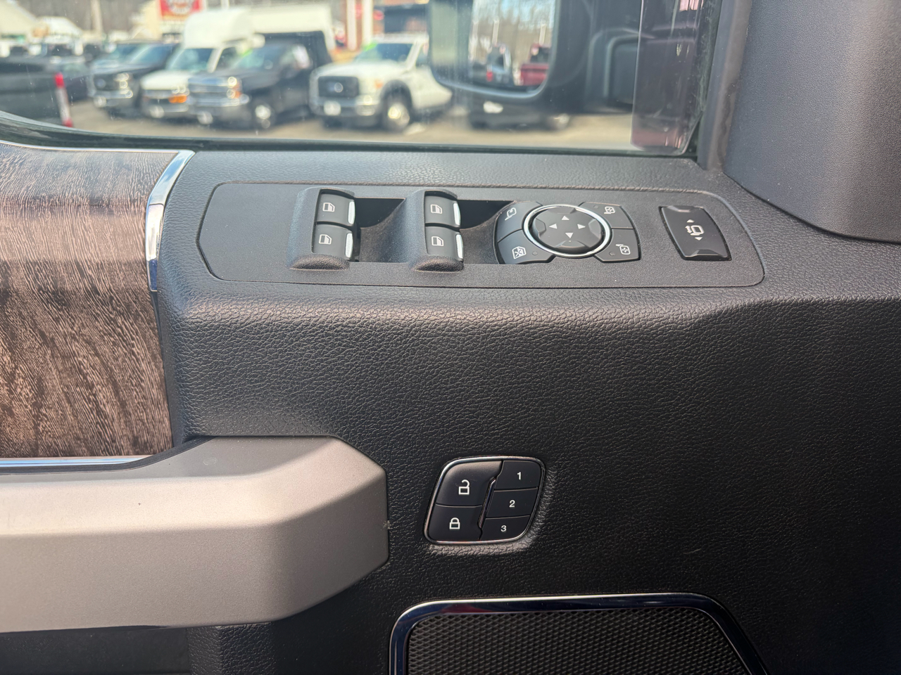 Ford Super Duty F-350 SRW  2018