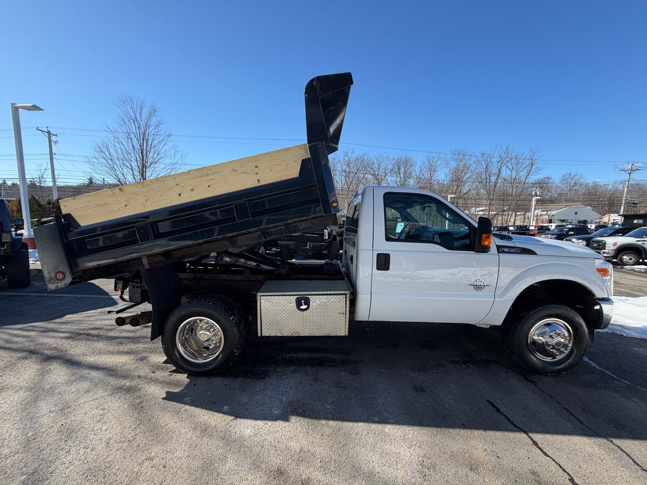Ford Super Duty F-350 DRW  2015