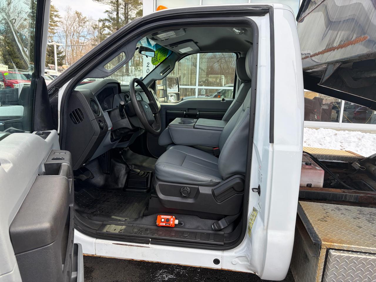 Ford Super Duty F-350 DRW  2015