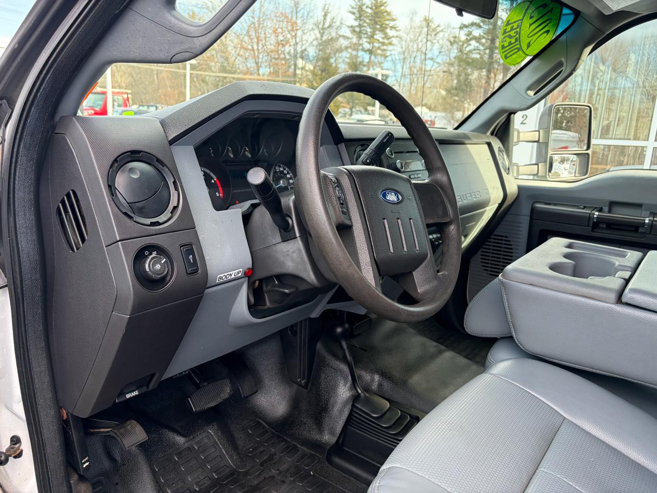 Ford Super Duty F-350 DRW  2015