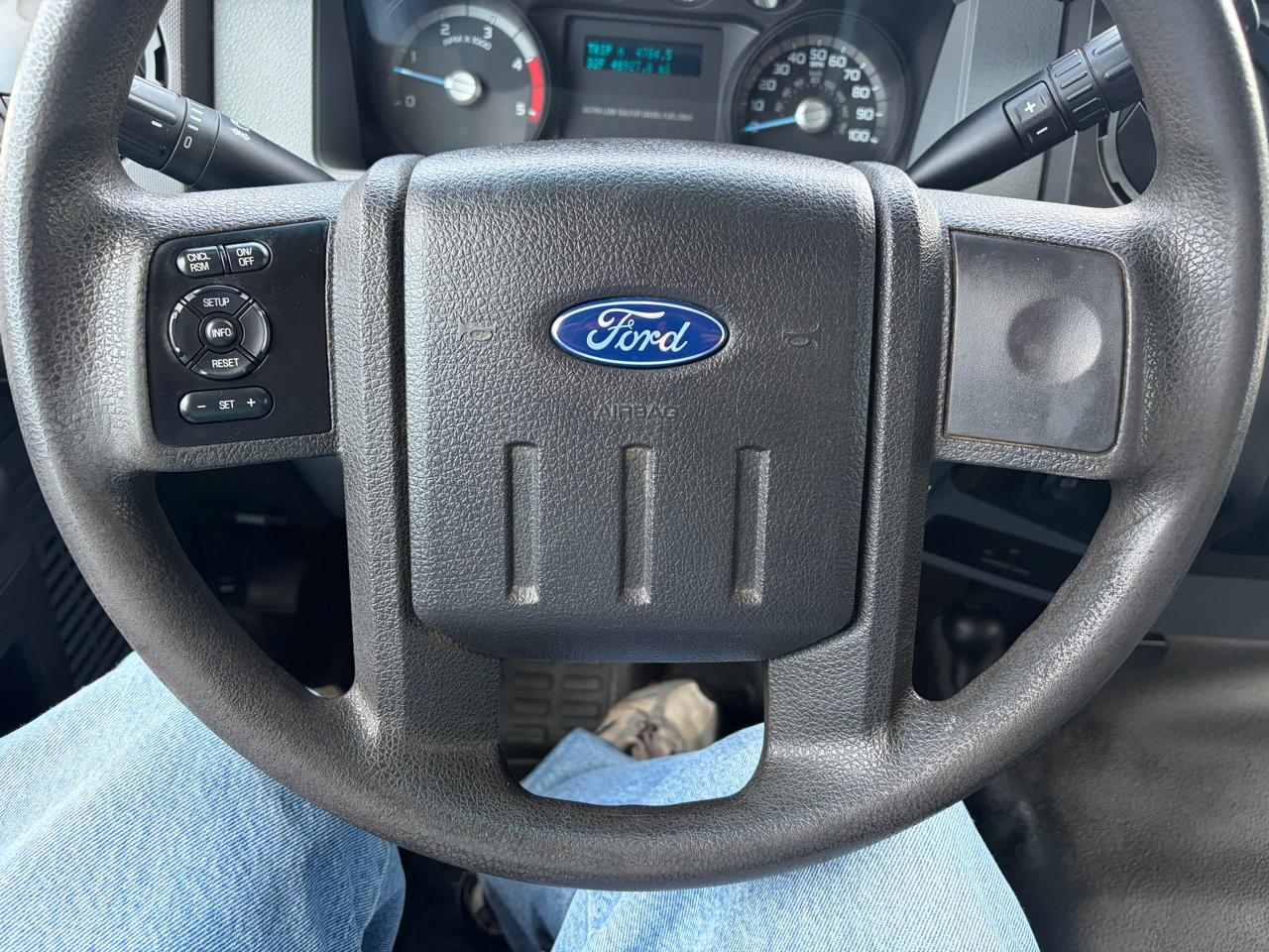 Ford Super Duty F-350 DRW  2015