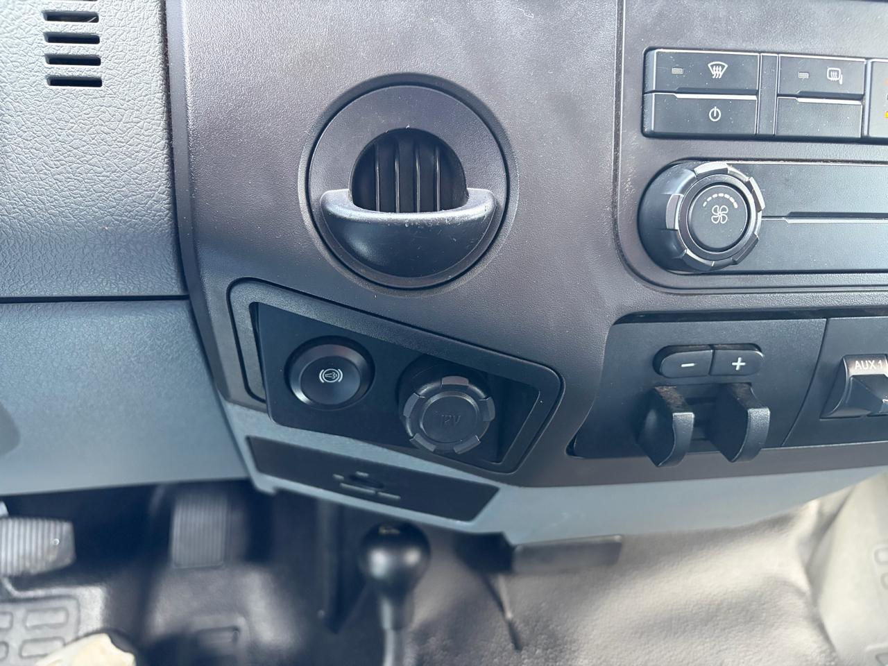 Ford Super Duty F-350 DRW  2015