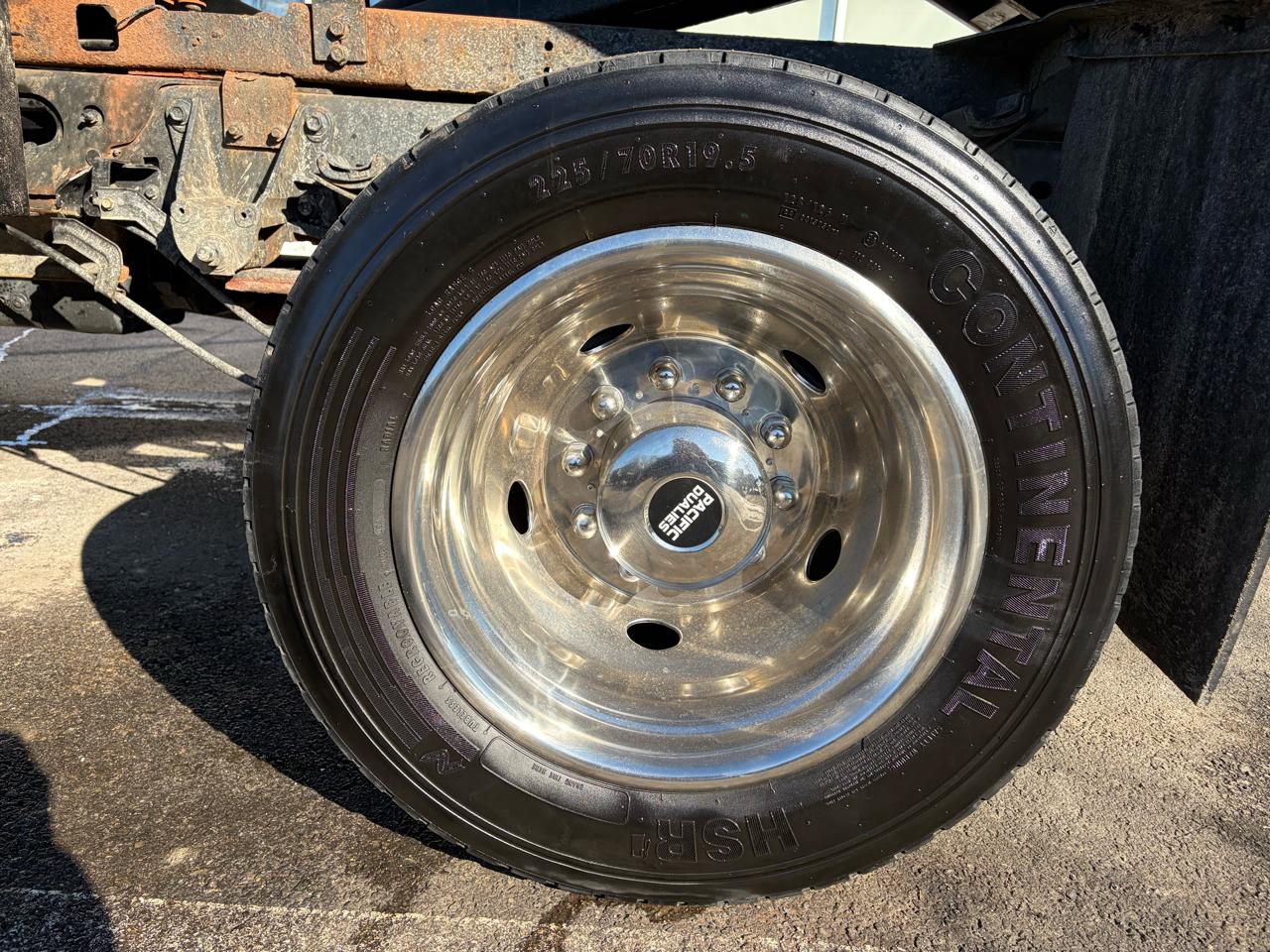 Ford Super Duty F-550 DRW  2017