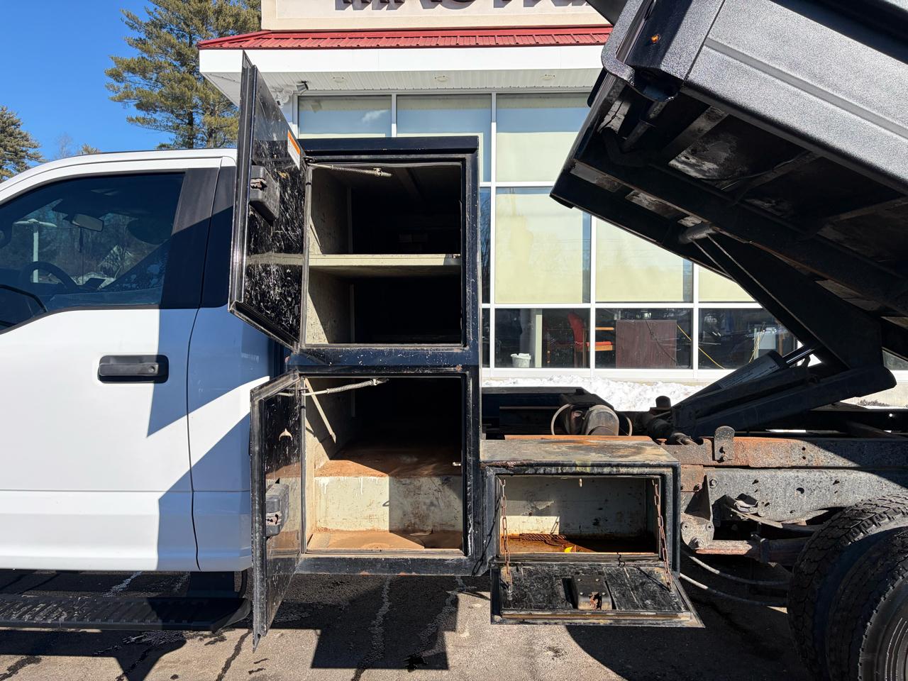 Ford Super Duty F-550 DRW  2017