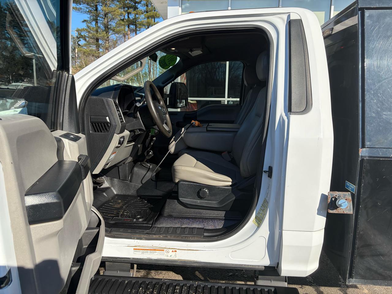 Ford Super Duty F-550 DRW  2017