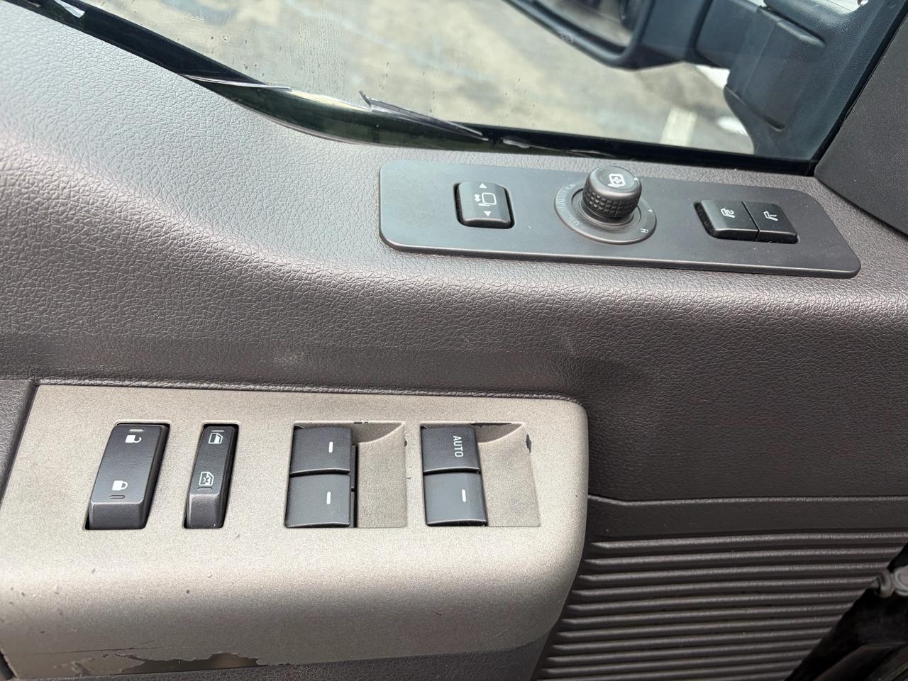 Ford Super Duty F-250 SRW  2012