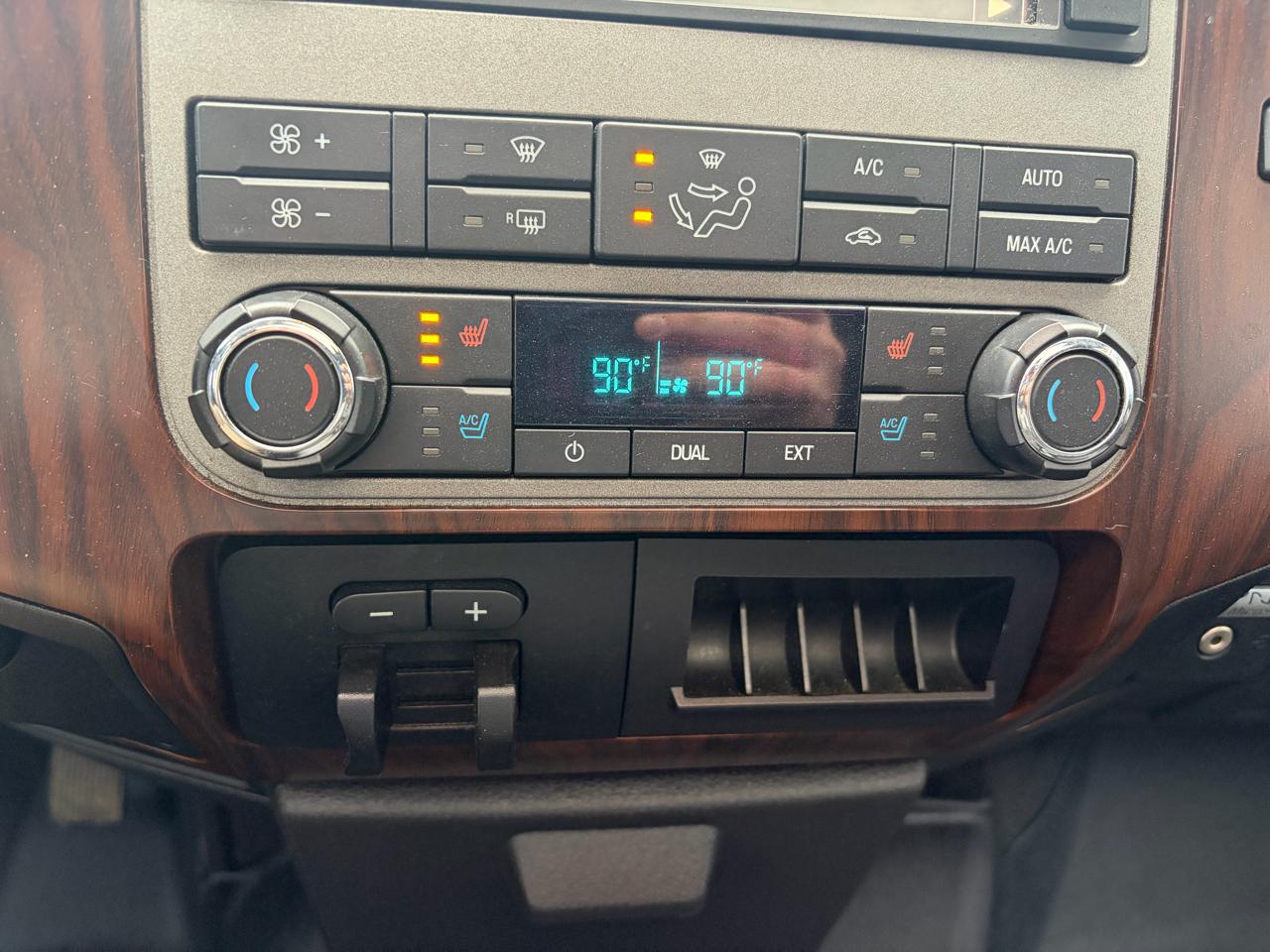 Ford Super Duty F-250 SRW  2012