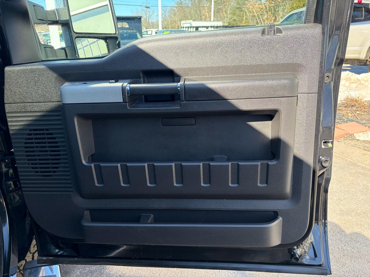 Ford Super Duty F-350 SRW  2015