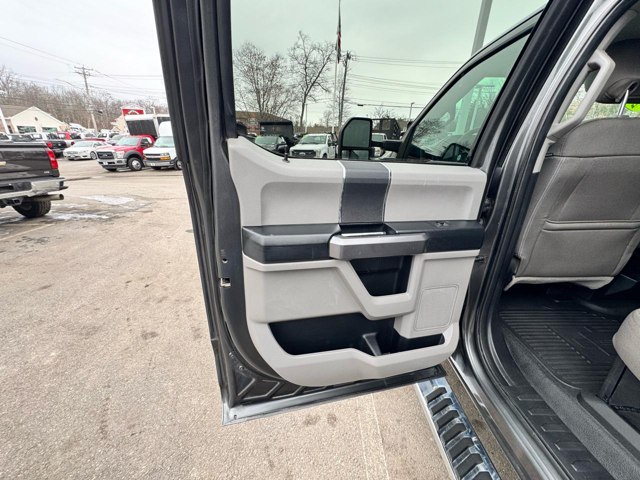 Ford Super Duty F-350 DRW  2019