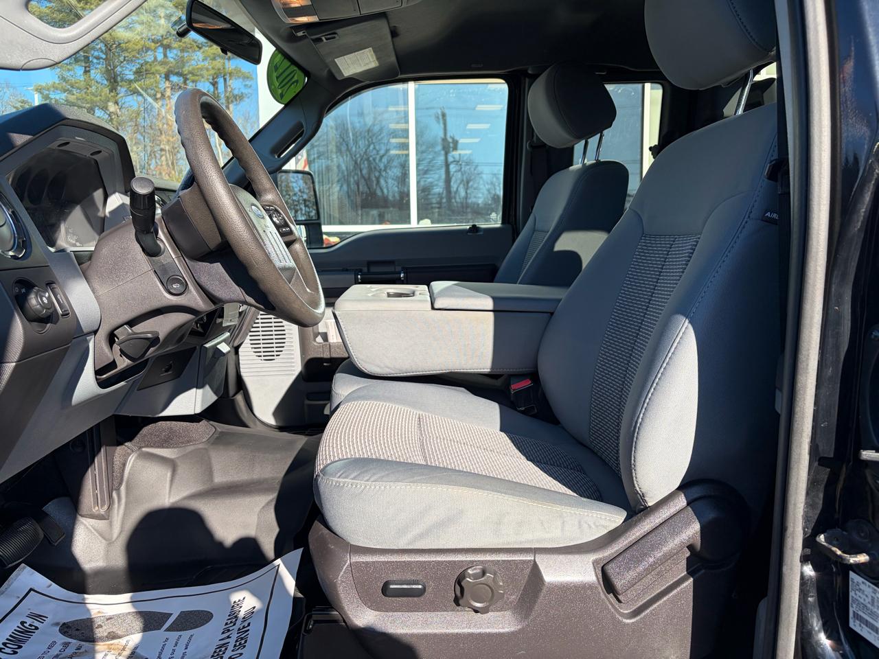 Ford Super Duty F-350 SRW  2012